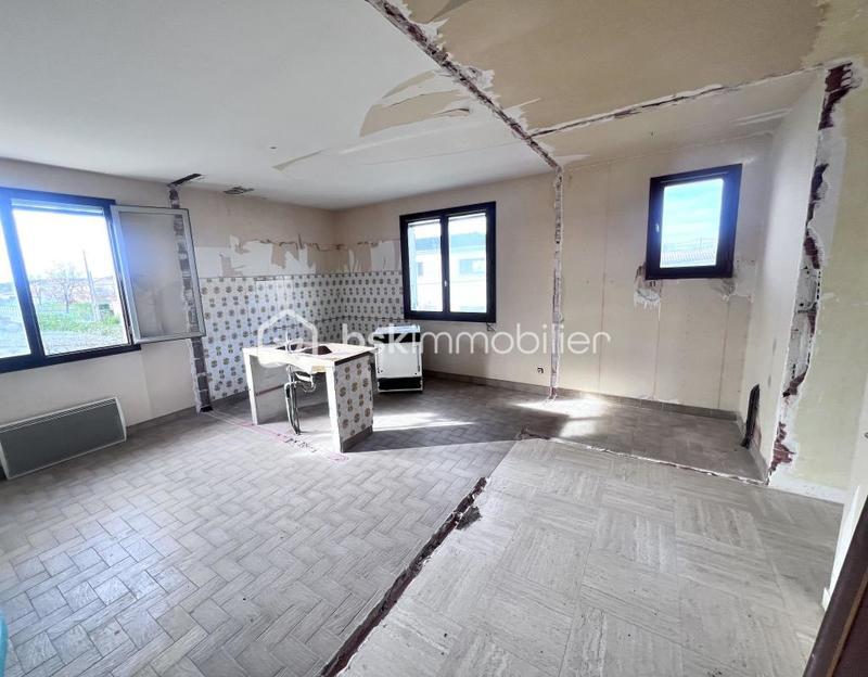 Maison traditionnelle - 200 m² - 6 pièces