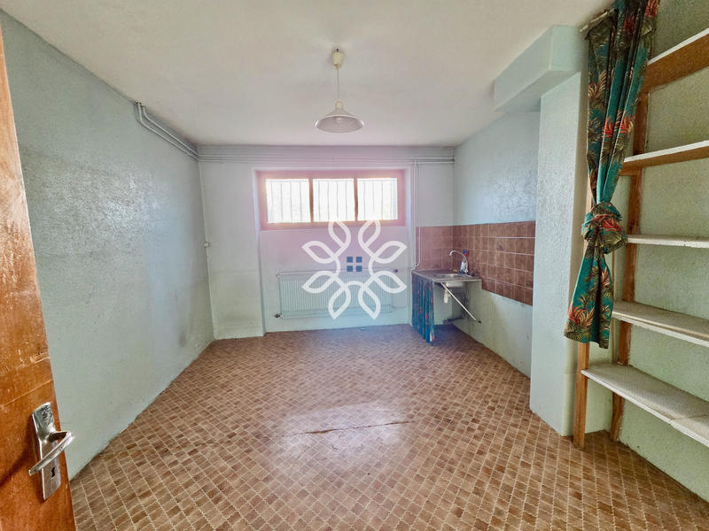 Maison - 146 m² - 9 pièces