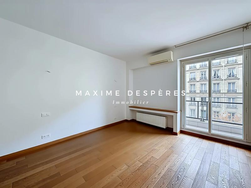 Appartement - 105 m² - 4 pièces