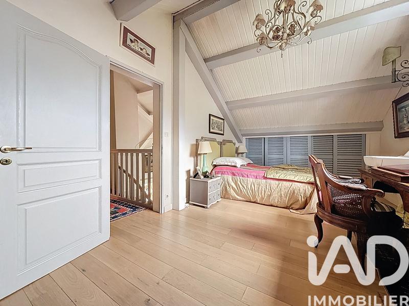 Maison - 143 m² - 6 pièces