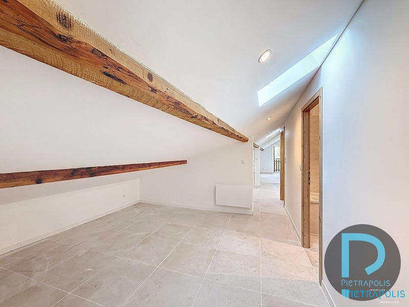 Appartement - 137 m² - 5 pièces