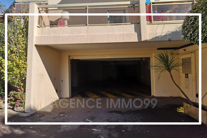 Parking / Garage - 24 m²