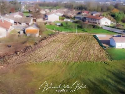 Terrain constructible - 1 513 m²