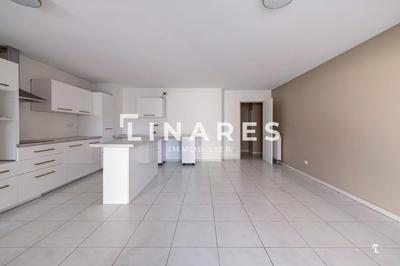 Appartement - 92 m² - 4 pièces