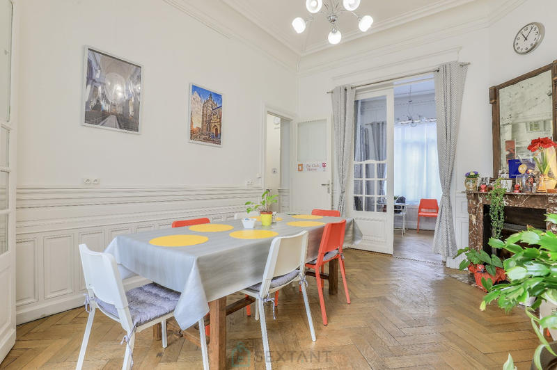 Maison - 162 m² - 8 pièces