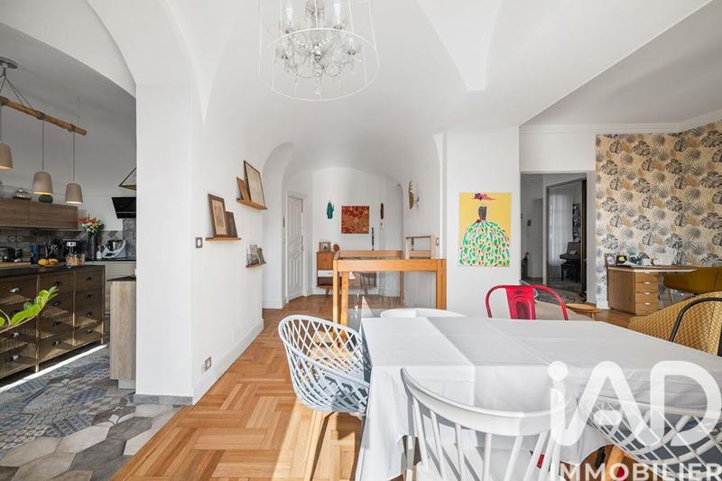 Appartement - 143 m² - 5 pièces