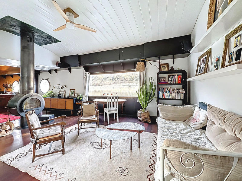 Péniche - 170 m² - 7 pièces