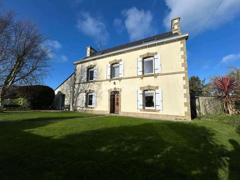 Maison - 183 m² - 7 pièces