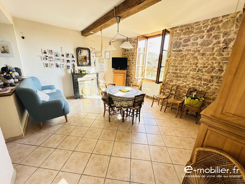 Maison traditionnelle - 170 m² - 6 pièces