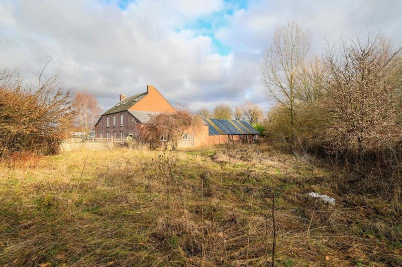 Maison - 280 m² - 8 pièces