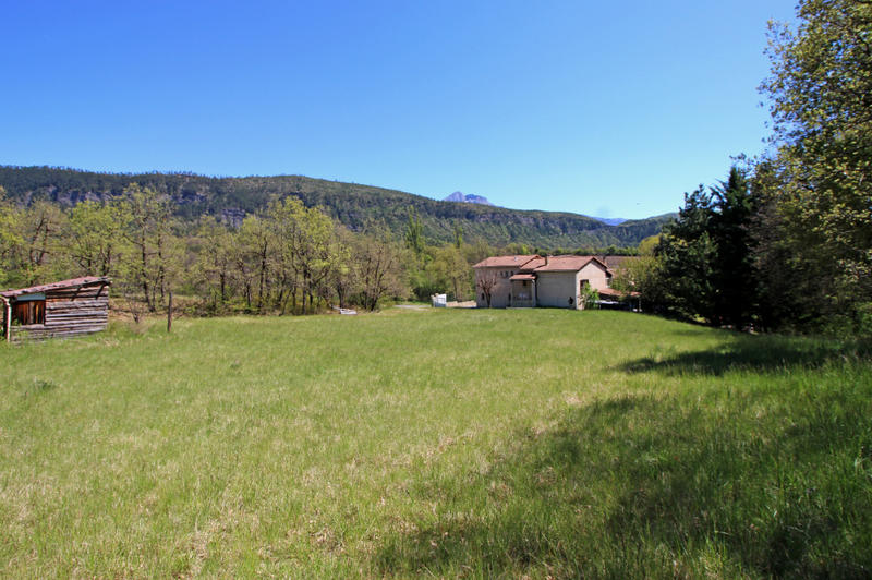 Terrain - 1 733 m²