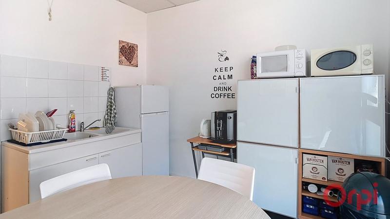 Bureau - 142 m² - 1 pièce