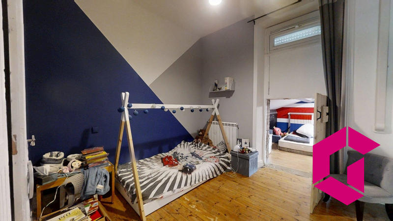 Maison - 135 m² - 7 pièces