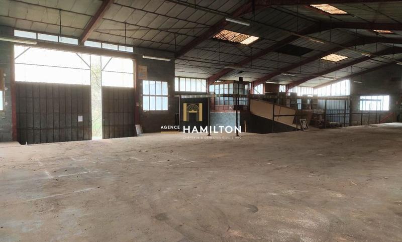 Entrepôt - 760 m² - 1 pièce