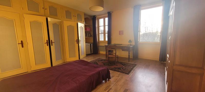 Maison - 232 m² - 6 pièces