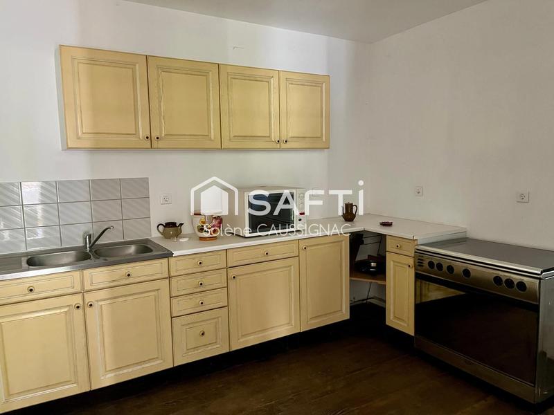 Maison - 242 m² - 9 pièces