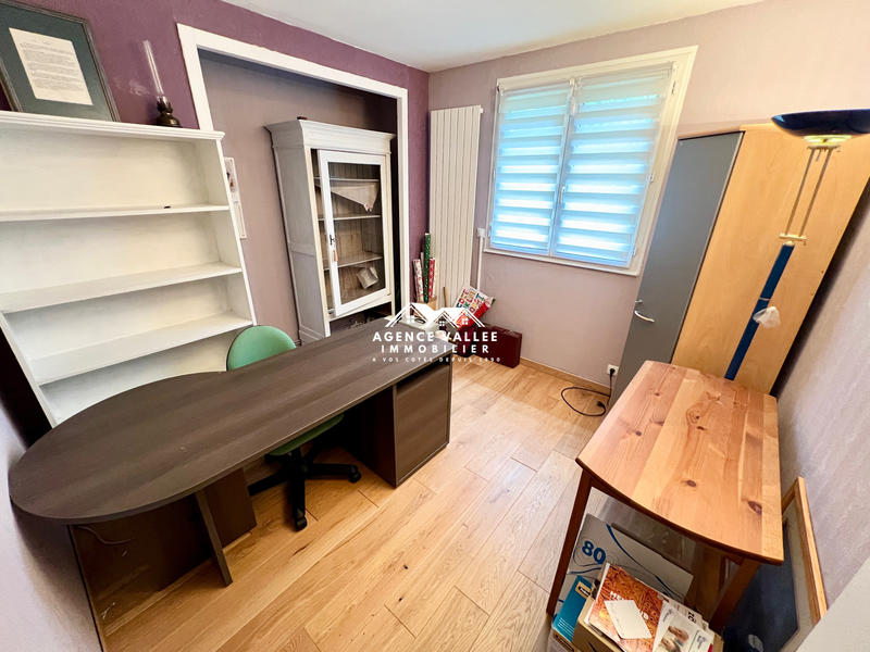 Maison - 137 m² - 8 pièces