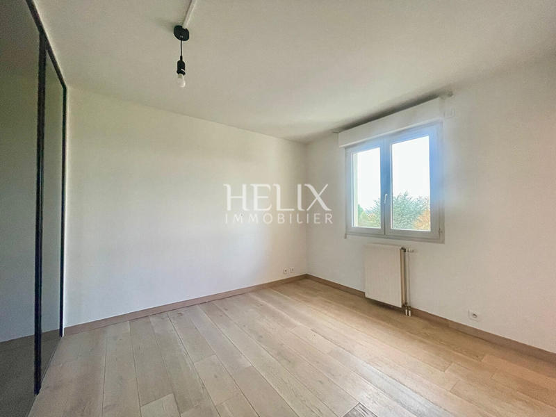 Appartement - 92 m² - 5 pièces