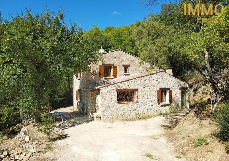 Villa - 178 m² - 9 pièces