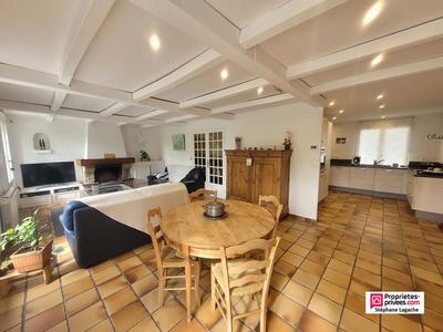 Maison - 135 m² - 7 pièces