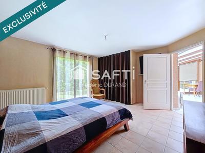 Maison - 160 m² - 7 pièces