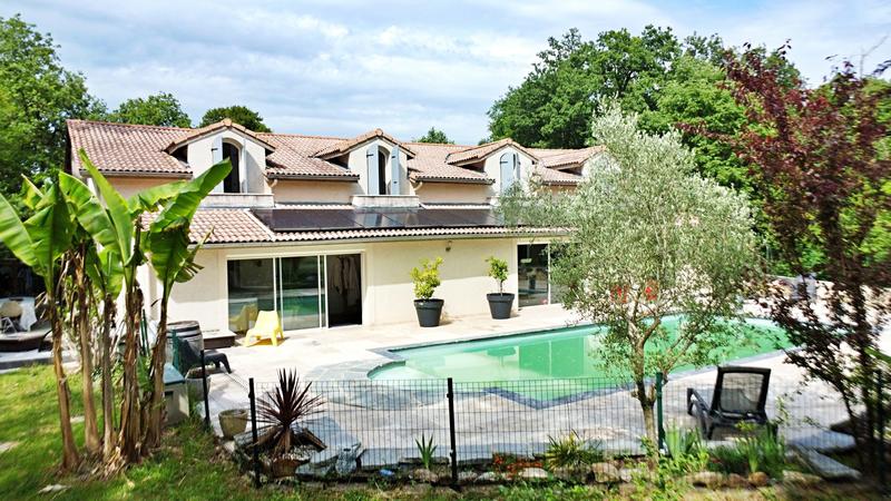 Villa - 338 m² - 10 pièces