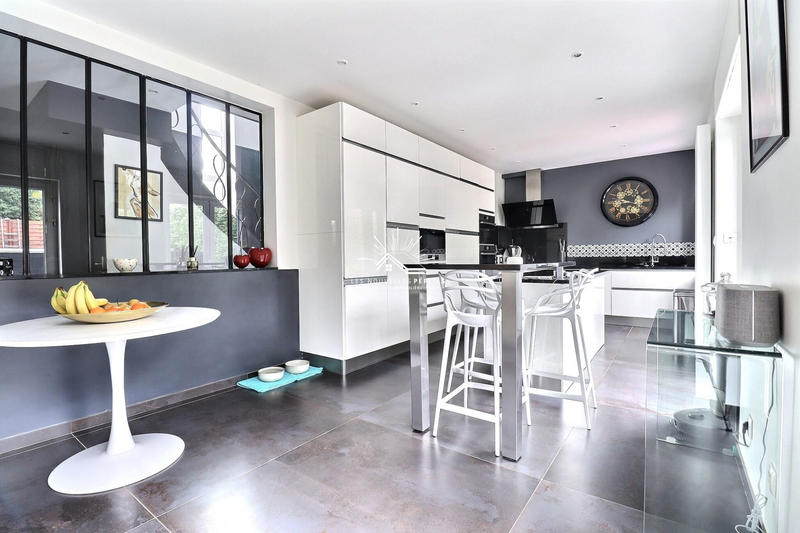 Maison - 188 m² - 6 pièces