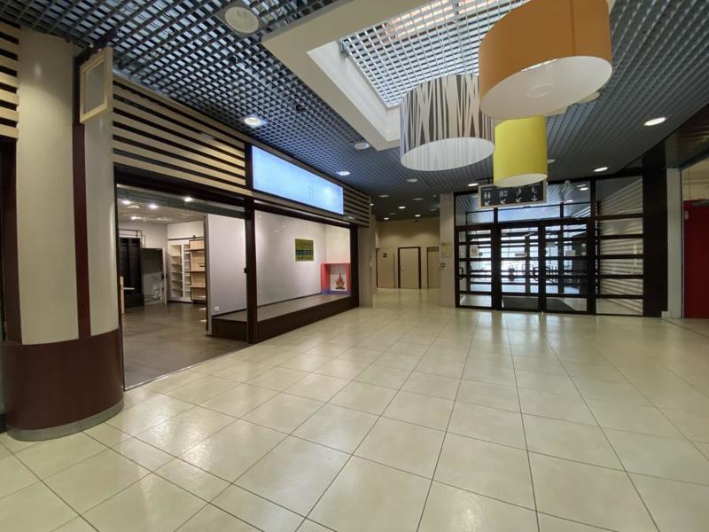 Local commercial - 61 m²