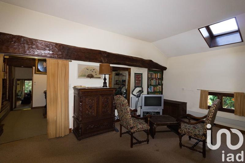 Maison - 249 m² - 7 pièces