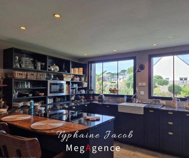 Maison - 173 m² - 9 pièces