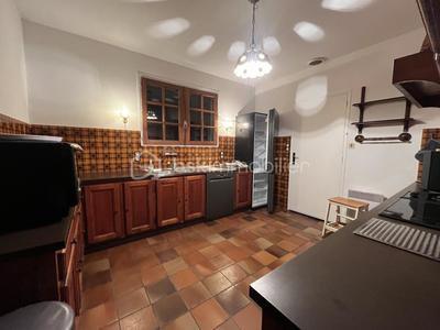 Demeure - 192 m² - 9 pièces