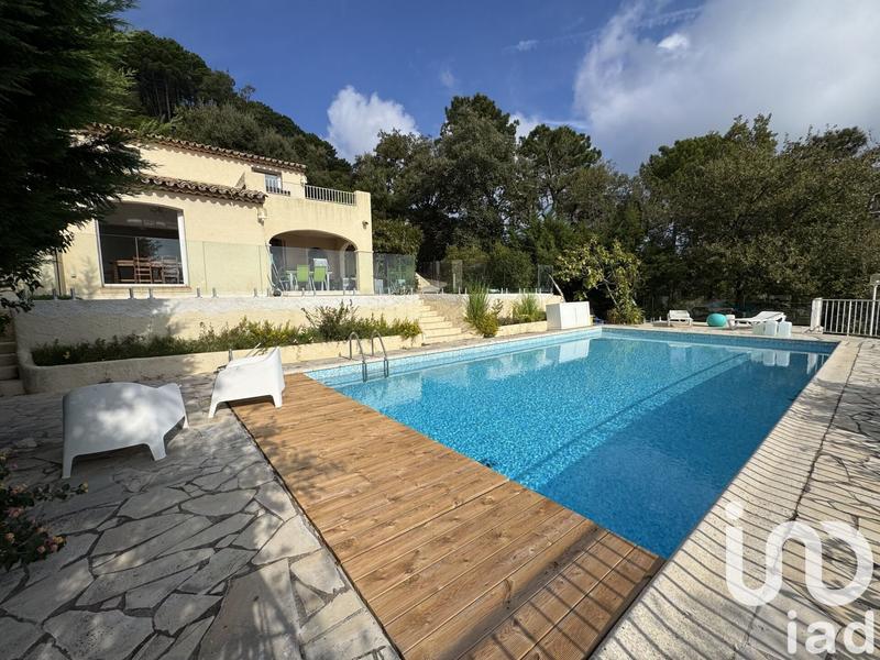 Maison - 150 m² - 5 pièces