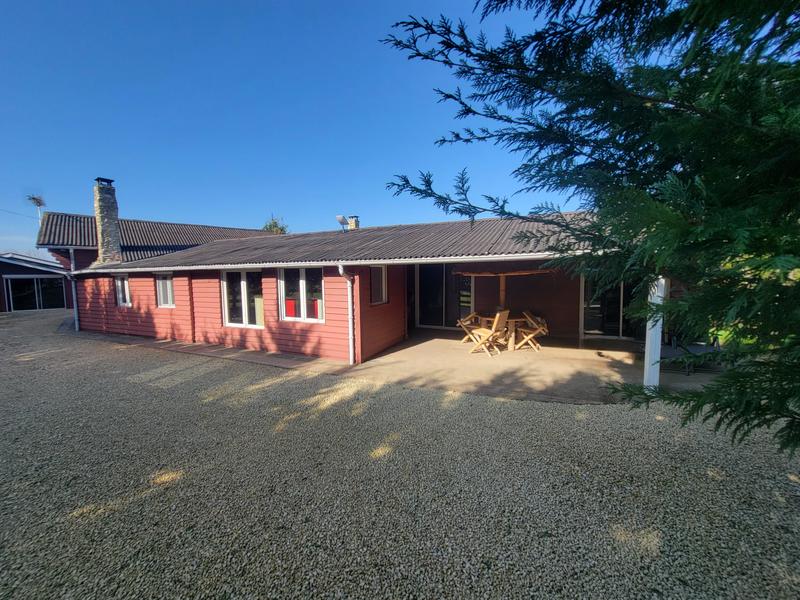 Villa - 252 m² - 11 pièces