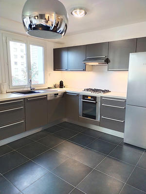 Appartement - 86 m² - 4 pièces