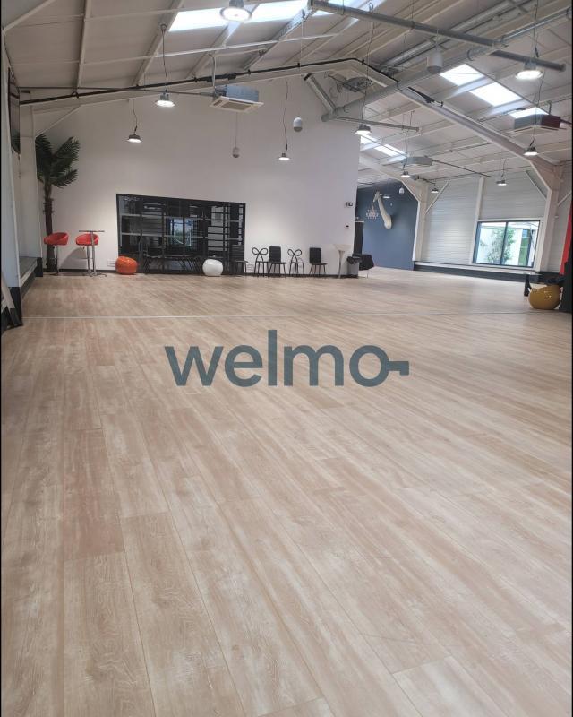 Local commercial - 612 m² - 10 pièces