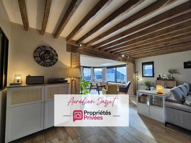 Maison - 200 m² - 5 pièces