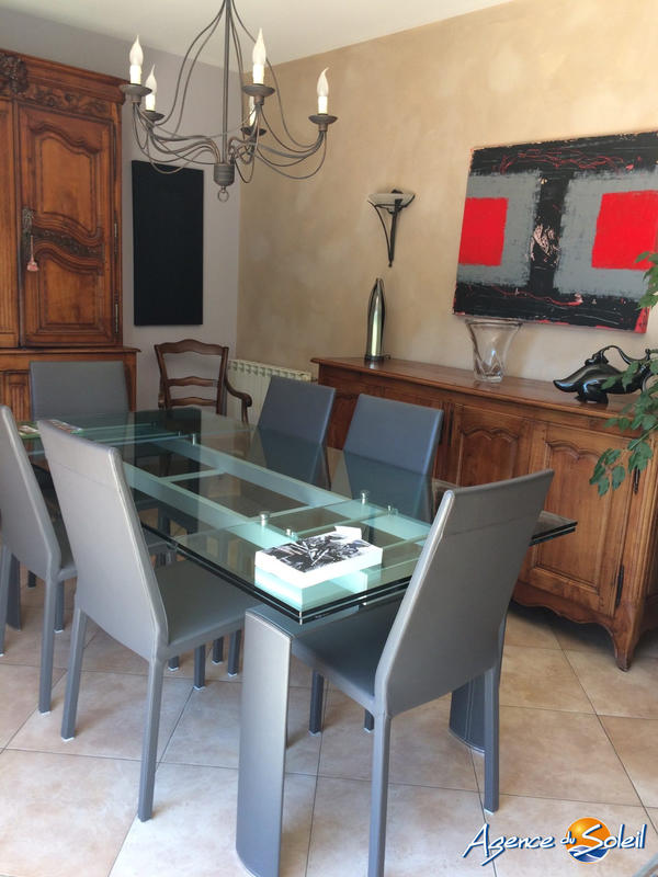 Maison - 210 m² - 7 pièces