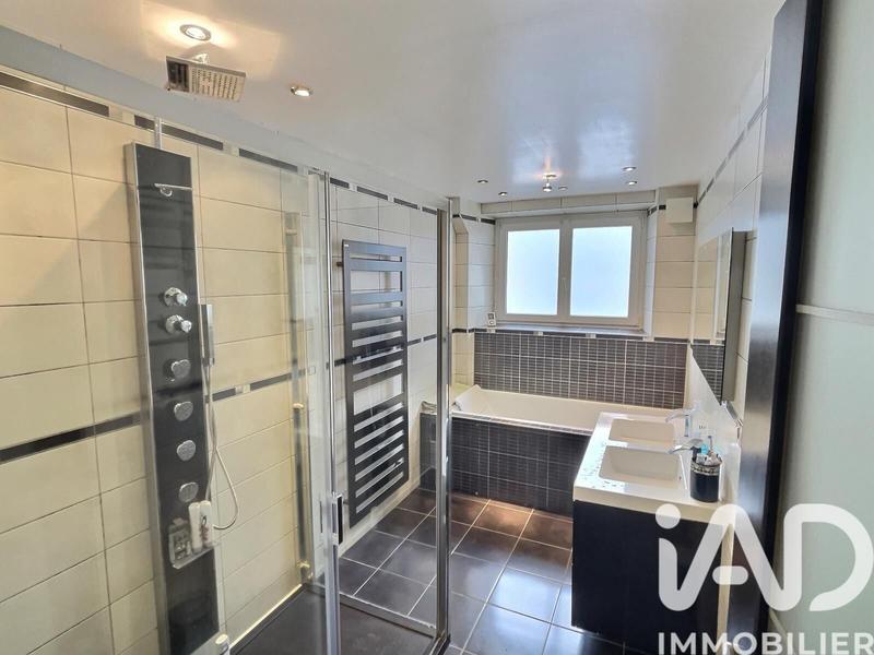 Appartement - 139 m² - 5 pièces