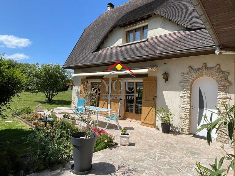 Maison traditionnelle - 159 m² - 7 pièces