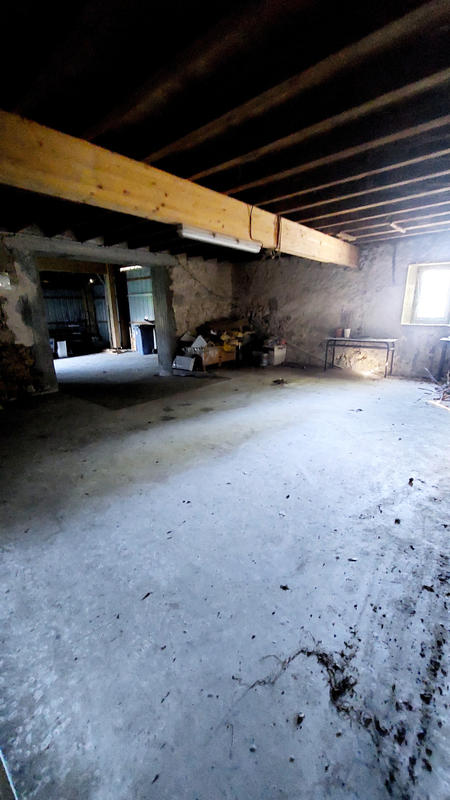 Maison - 228 m² - 7 pièces