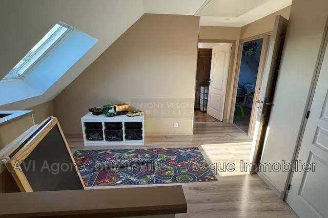 Maison - 106 m² - 5 pièces