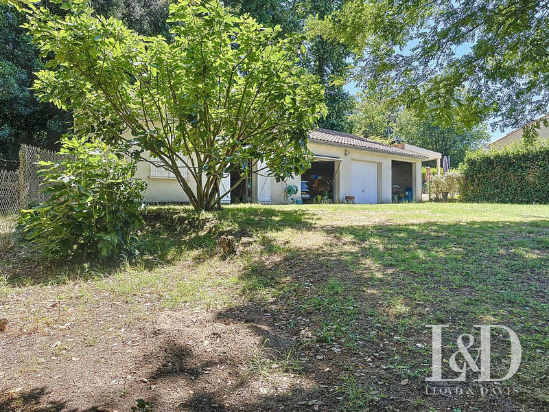 Maison contemporaine - 263 m² - 7 pièces