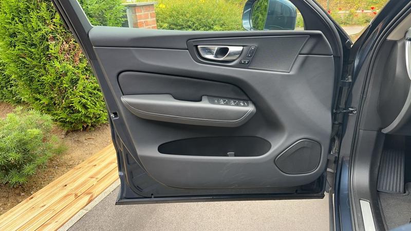 Volvo Xc60 2.0 T6 Recharge Awd 350 Geartronic 8 Inscription - Automatique Toit ouvrant