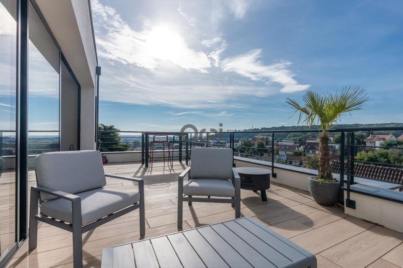 Maison - 165 m² - 5 pièces