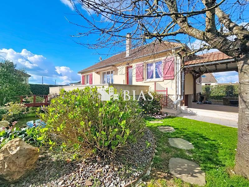 Maison - 76 m² - 4 pièces