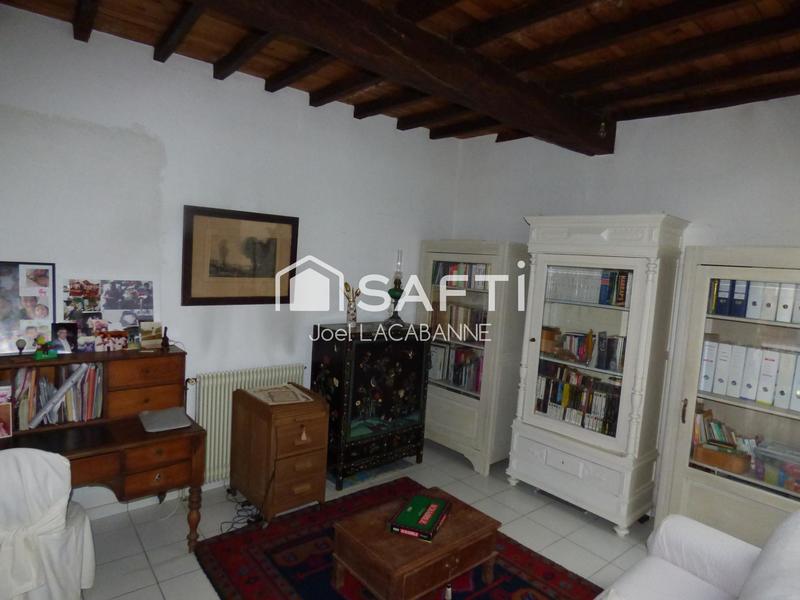 Maison - 260 m² - 7 pièces