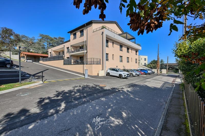 Appartement - 110 m² - 5 pièces