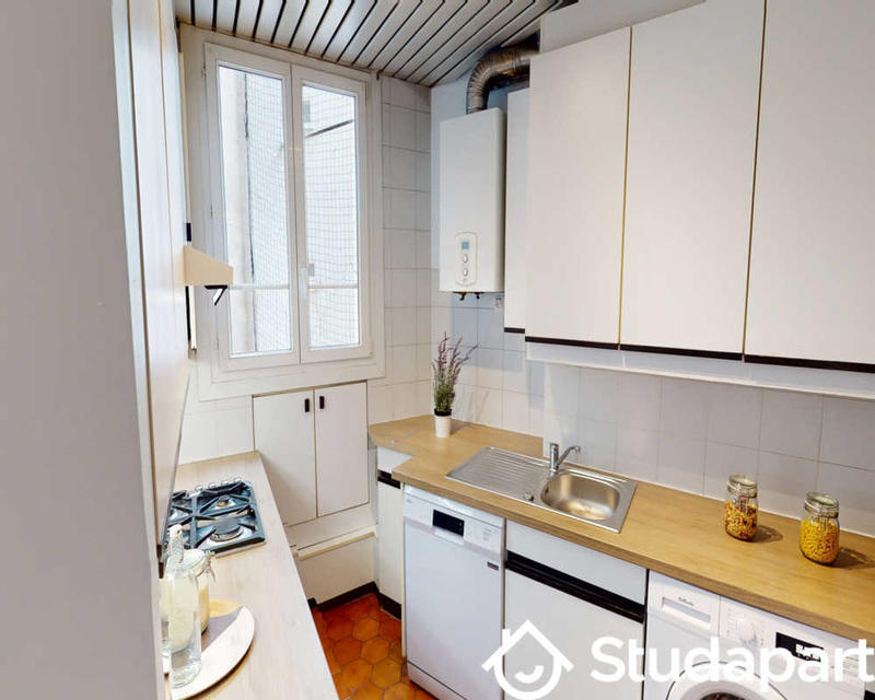 Chambre - 90 m² - 1 pièce