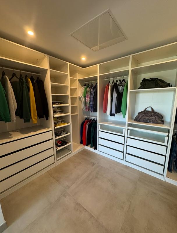 Maison - 200 m² - 4 pièces