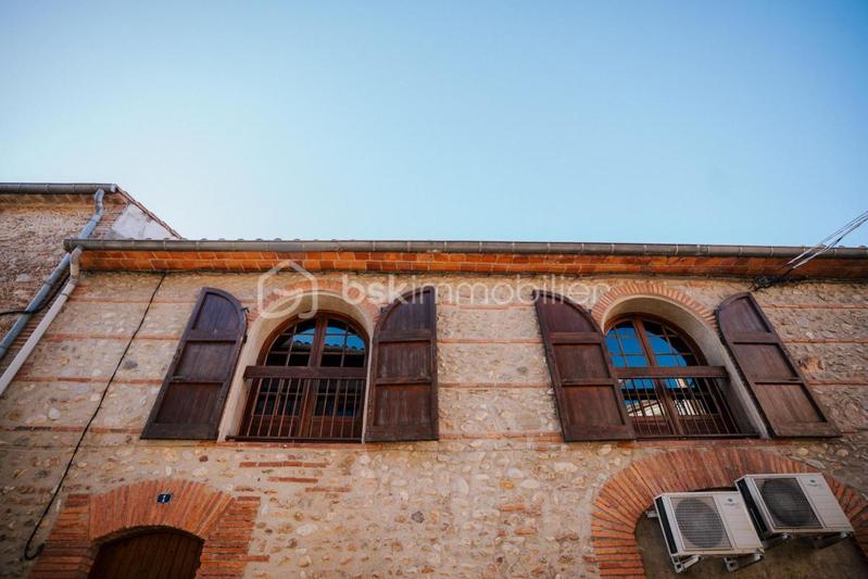 Immeuble - 270 m² - 6 pièces